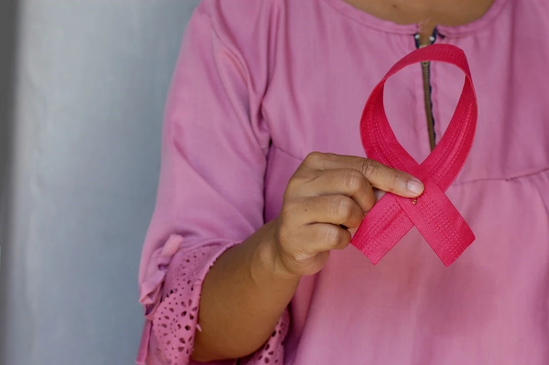 Breast Cancer:Understanding Breast Cancer Warning Signs, Causes. Treatement and Early Detection