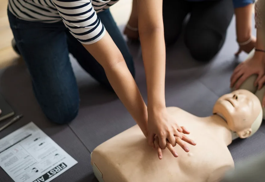 How Cardiopulmonary Resuscitation (CPR) Works: Step-by-Step Instructions