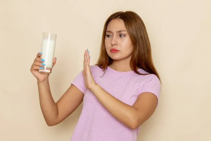 Lactose Intolerance: Symptoms, Causes, Diagnosis & Diet Tips