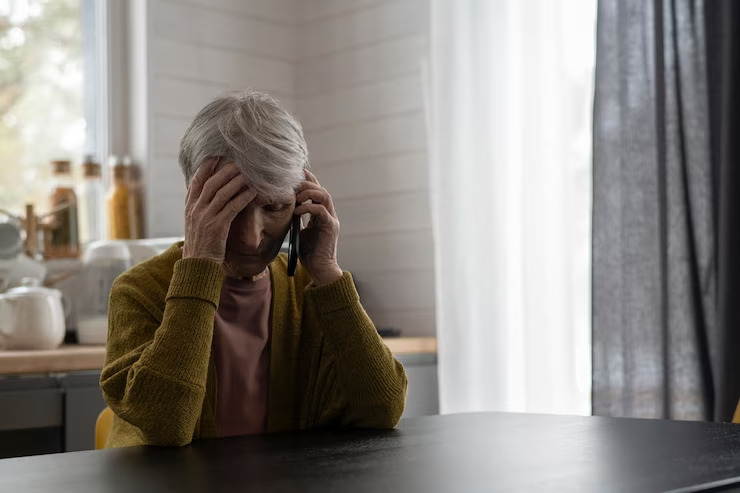 Alzheimer's Disease: Causes, Symptoms, Treatment, Prevention & Risk Factors
