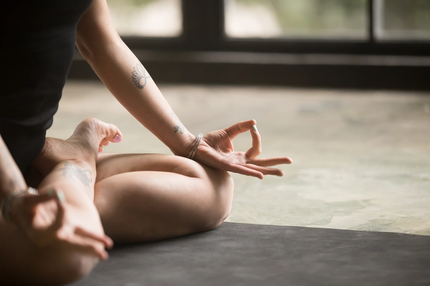 Padmasana (Lotus Pose): Benefits for Body, Mind & Meditation