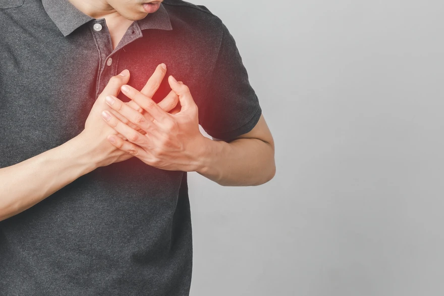 Pleurisy: Causes, Symptoms, and Treatment for Chest Pain and Inflammation