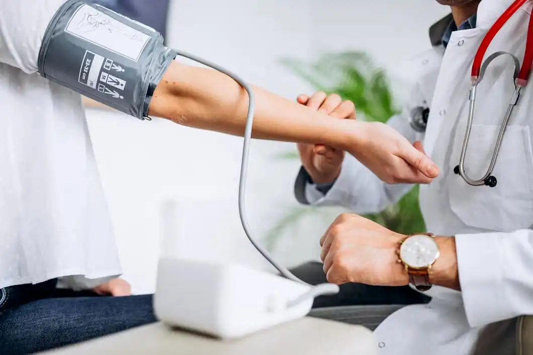 Understanding Low Blood Pressure (Hypotension): Symptoms, Causes, and Treatment